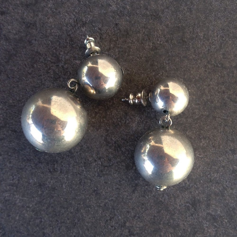 Vintage Silver Ball Earrings